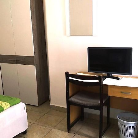 Hostel Maros Győr Kültér fotó
