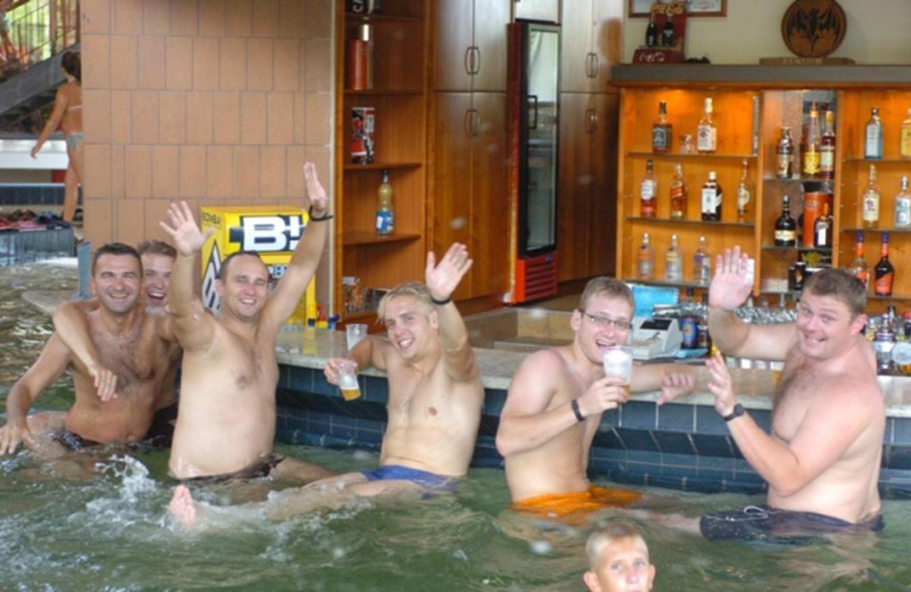 Hostel Maros Győr Kültér fotó