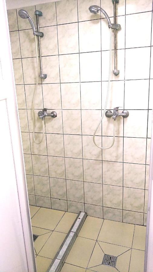Hostel Maros Győr Kültér fotó