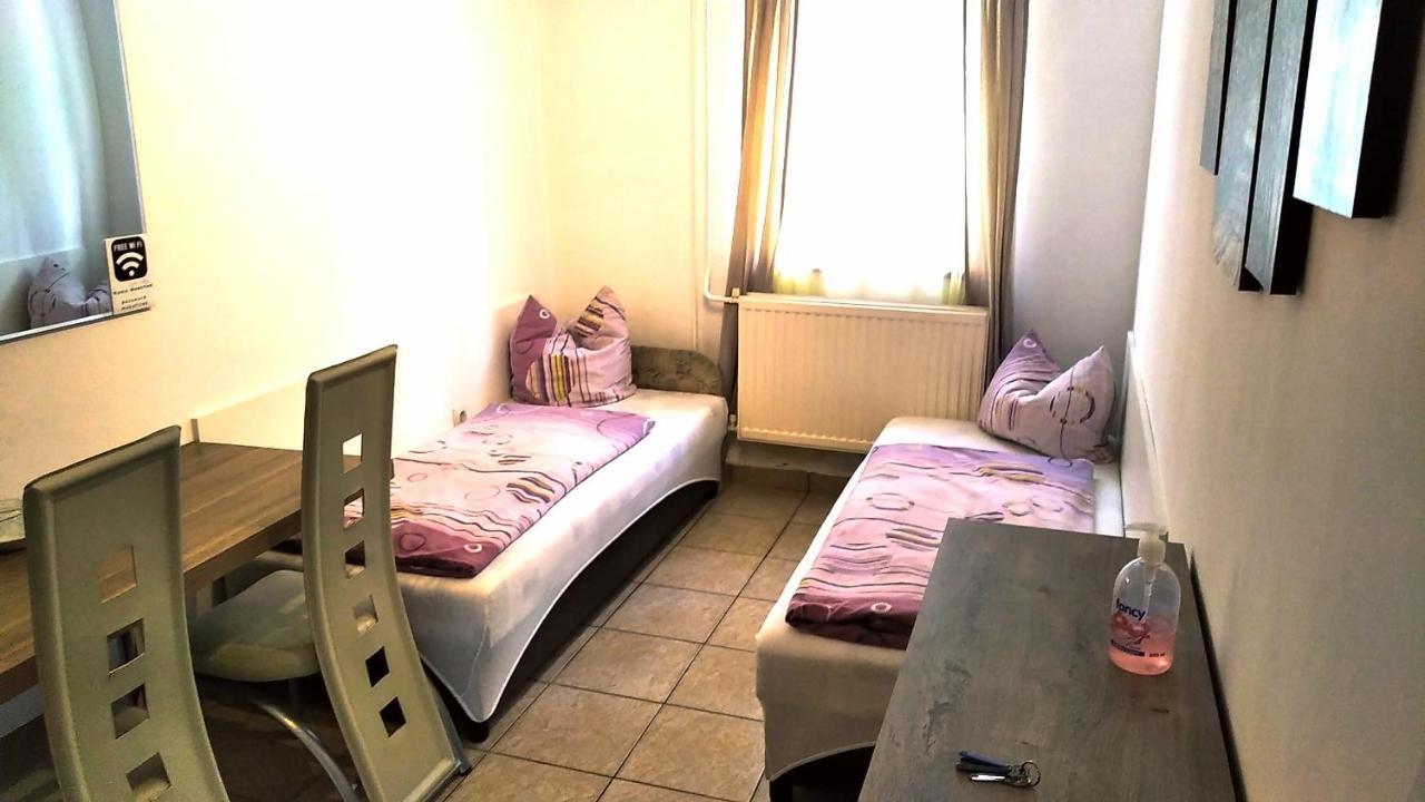 Hostel Maros Győr Kültér fotó