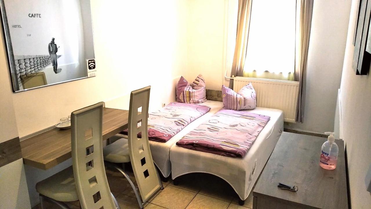 Hostel Maros Győr Kültér fotó